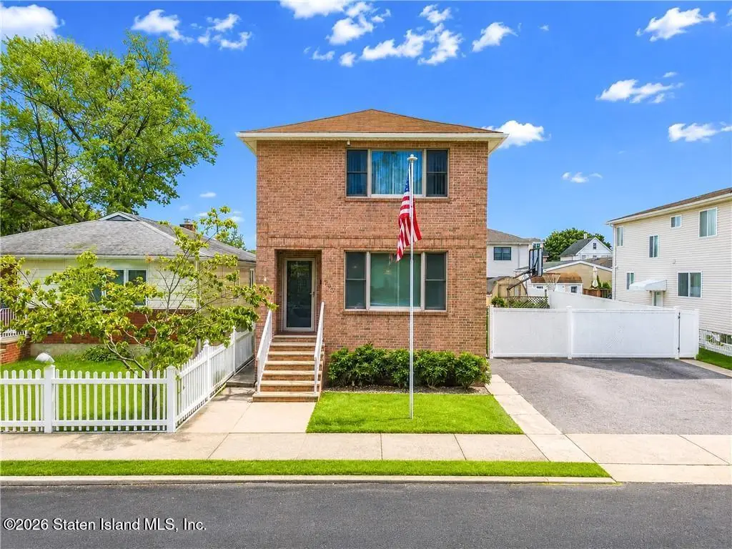 240 Atlantic Avenue, Staten Island, NY 10305 - #1