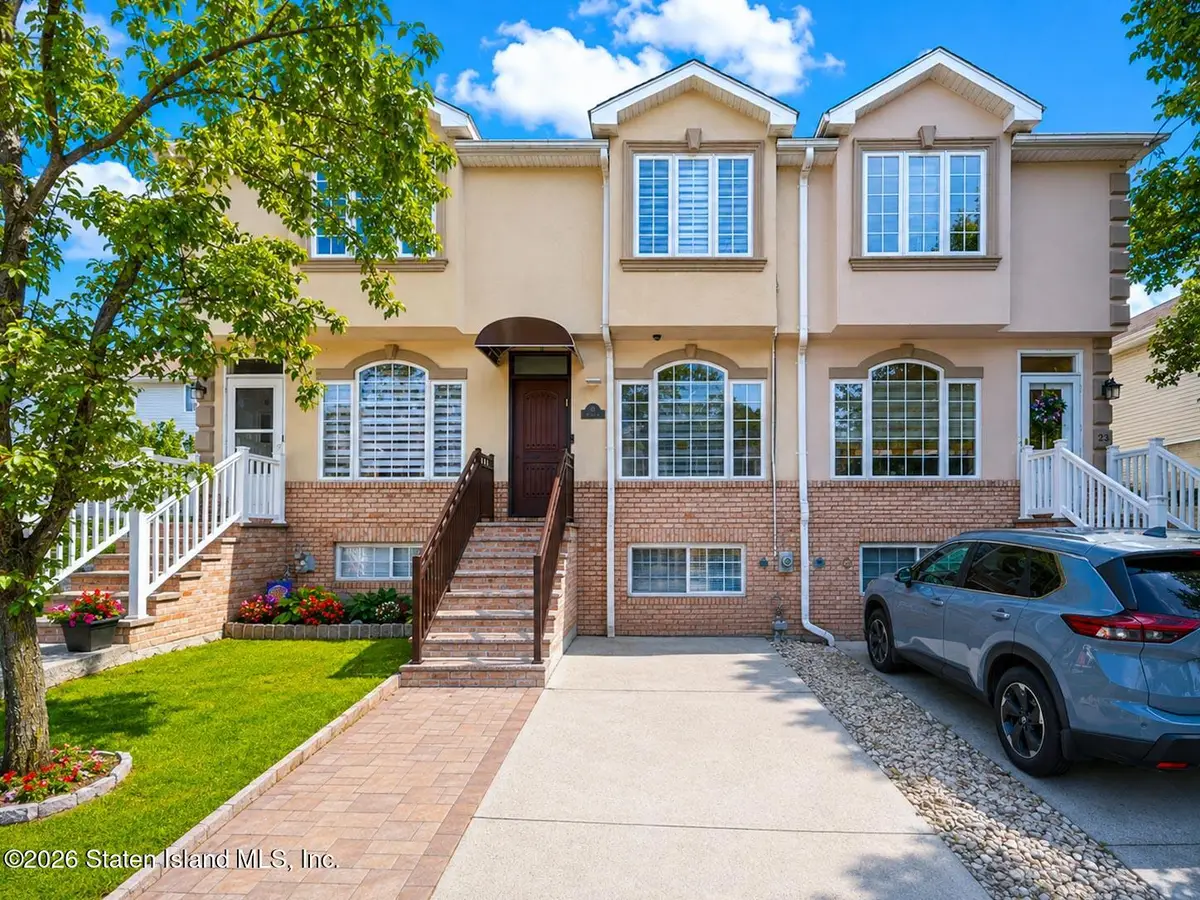 21 Harris Lane, Staten Island, NY 10309 - #1