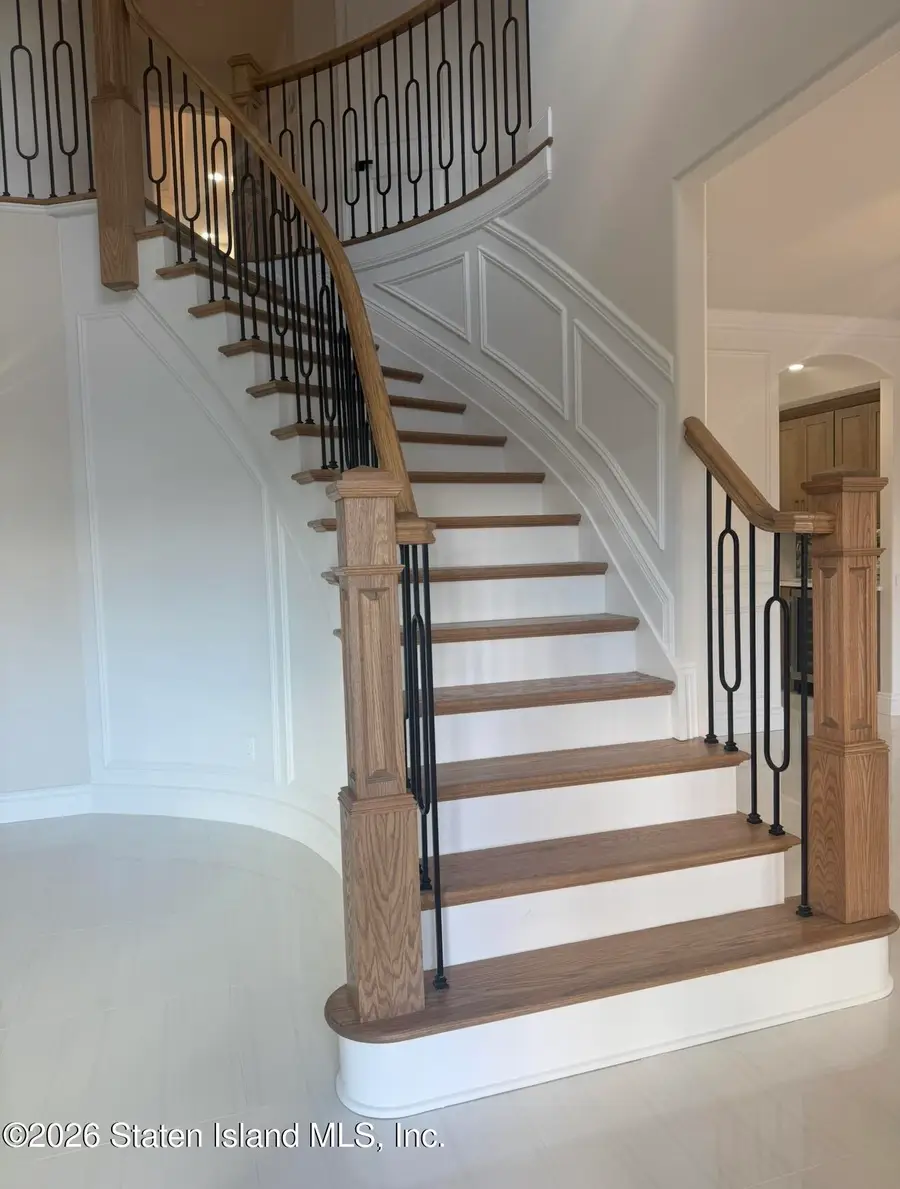 1024 Ionia Avenue, Staten Island, NY 10309 - #2