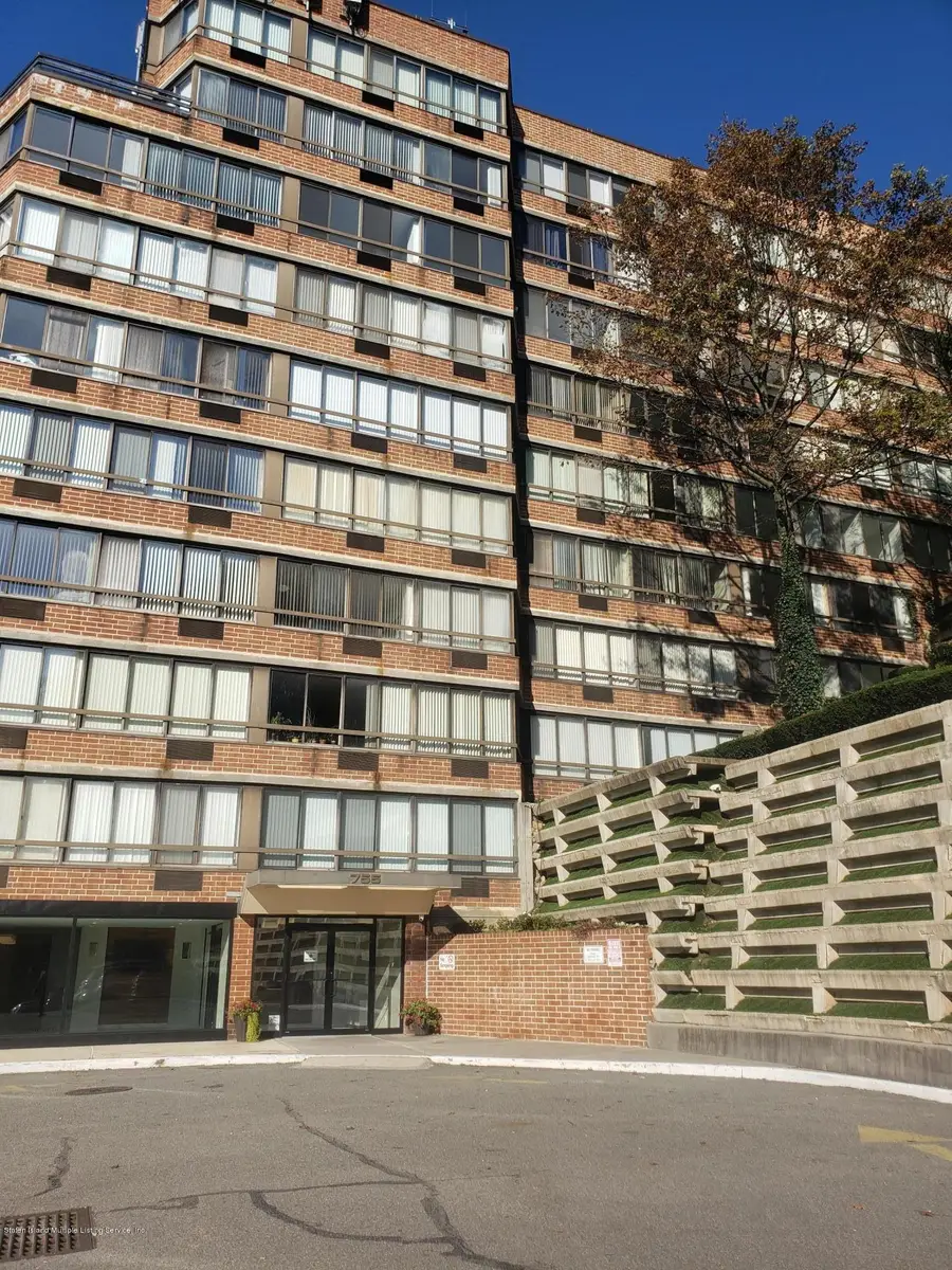 755 Narrows Road N #812, Staten Island, NY 10304 - #2