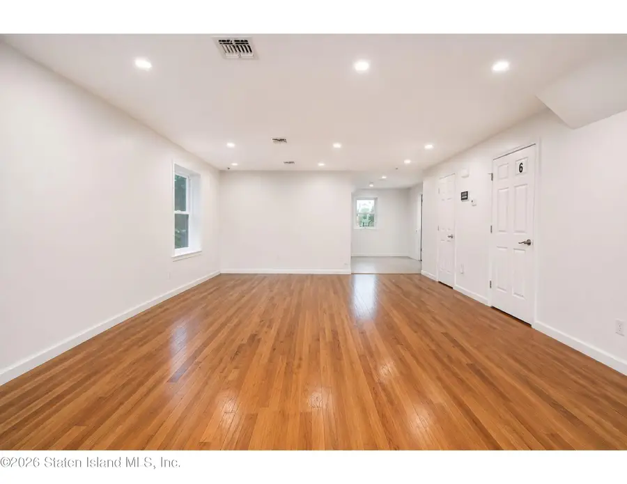 36 Riverside Lane, Staten Island, NY 10302 - #2