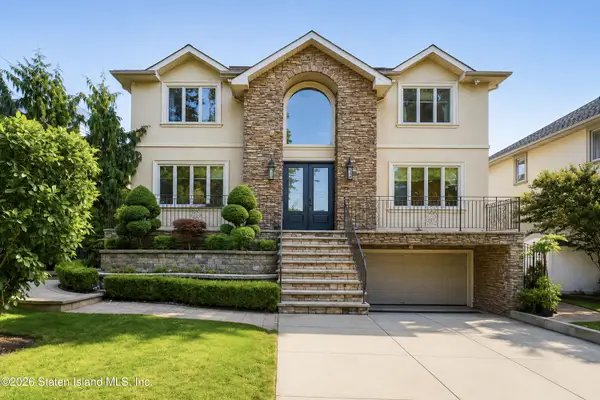 77 Macfarland Avenue, Staten Island, NY 10305