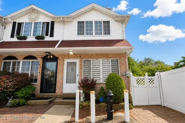 44 Impala Court, Staten Island, NY 10305