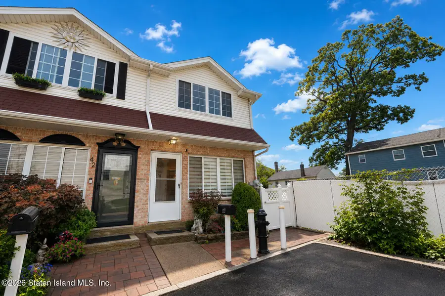 44 Impala Court, Staten Island, NY 10305 - #2