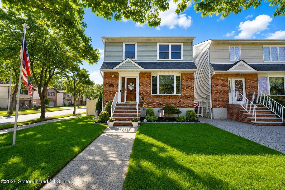 7 Teakwood Court, Staten Island, NY 10308 - #1