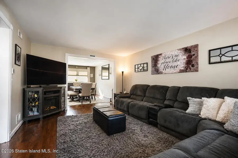 7 Teakwood Court, Staten Island, NY 10308 - #3