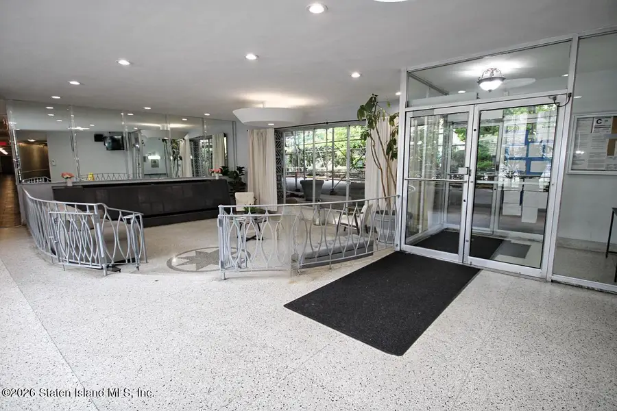 55 Austin Place #2r, Staten Island, NY 10304 - #2