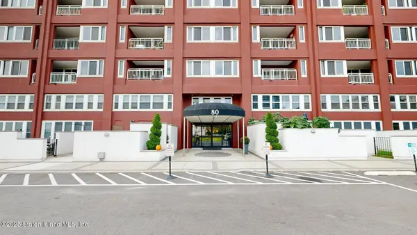 80 Bay St Landing #Ph1l, Staten Island, NY 10301