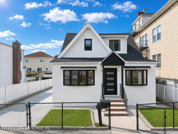 40 Mclaughlin Street, Staten Island, NY 10305