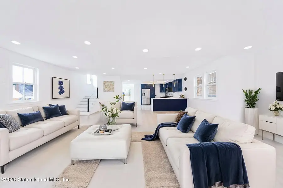 40 Mclaughlin Street, Staten Island, NY 10305 - #2