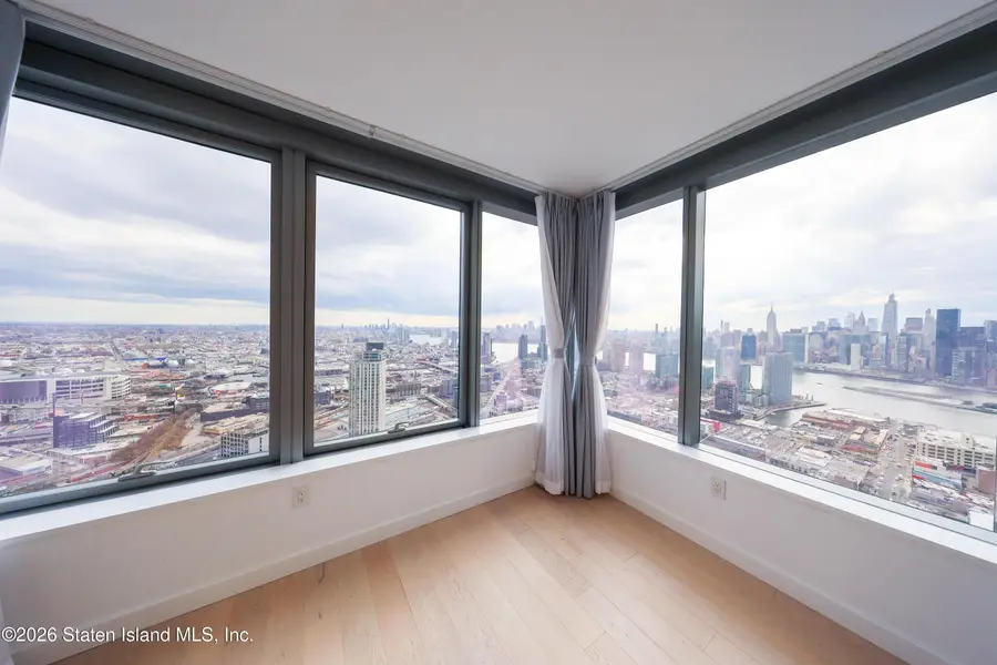 3 Court Square W #5411, Queens, NY 11101 - #2