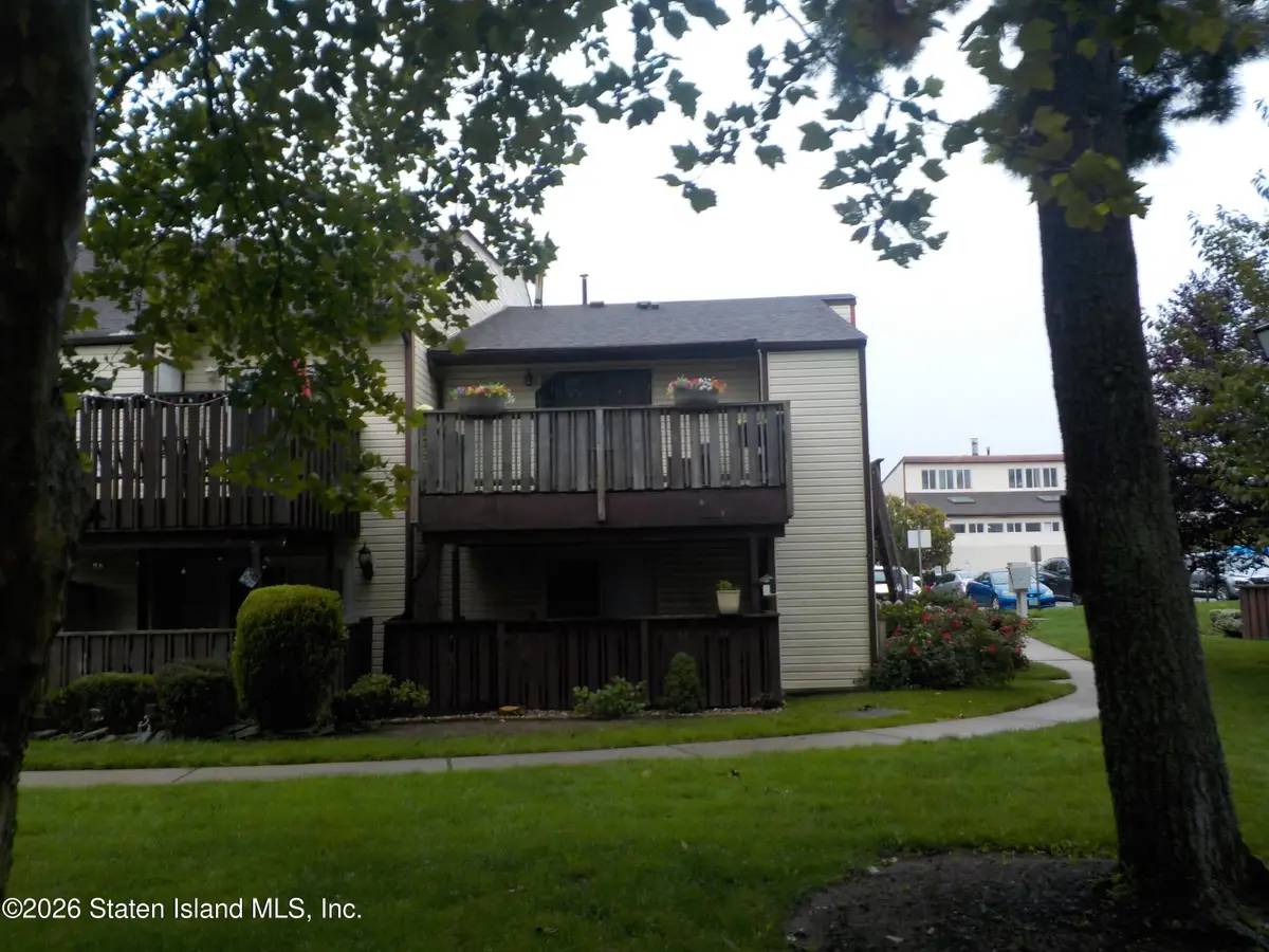 110 Timber Ridge Drive, Staten Island, NY 10306 - #1