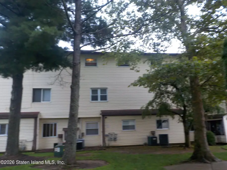 110 Timber Ridge Drive, Staten Island, NY 10306 - #3