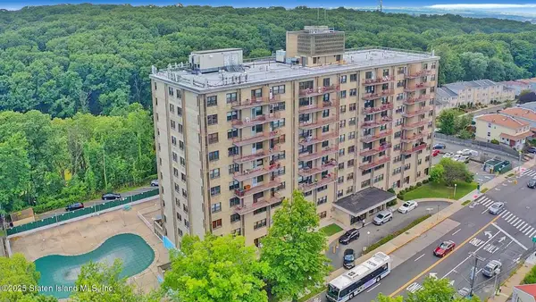 1000 Clove Road #L-p, Staten Island, NY 10301