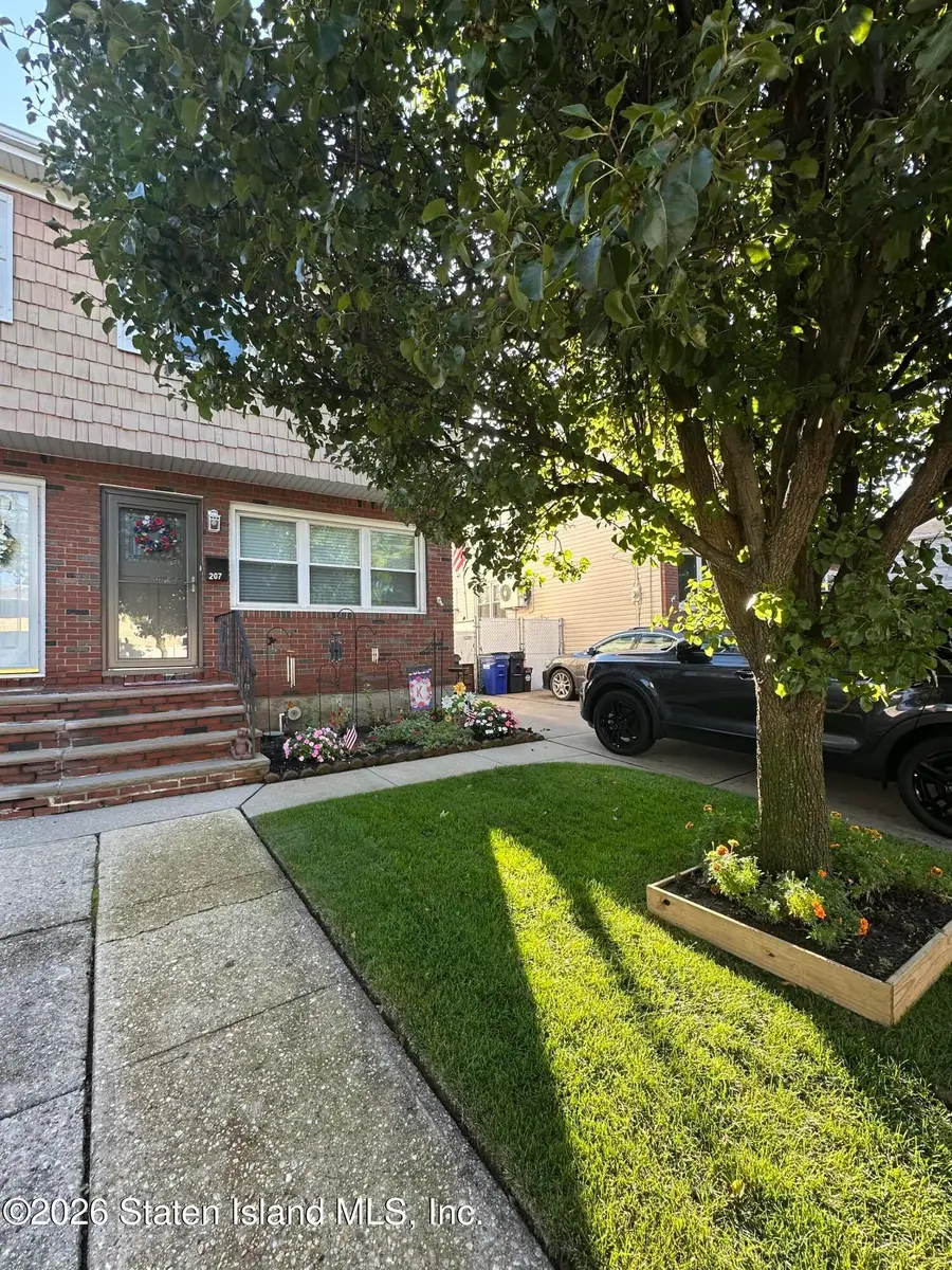 207 Abingdon Avenue, Staten Island, NY 10308 - #2