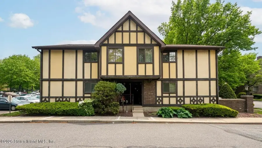 12 Elmwood Park Drive #A, Staten Island, NY 10314 - #2