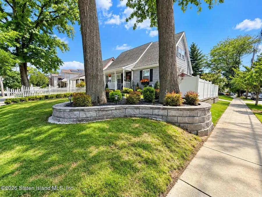 7130 Hylan Boulevard, Staten Island, NY 10307 - #2