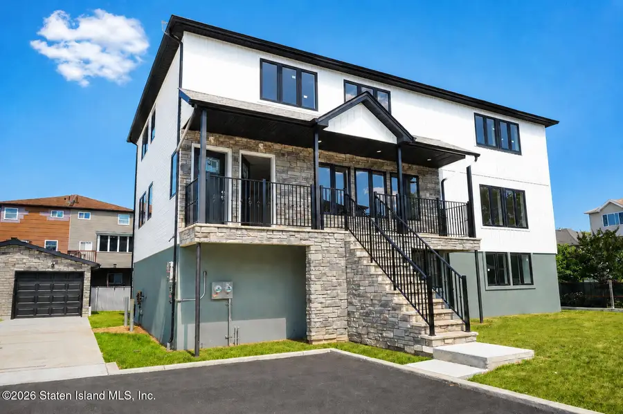 343 Mallory Avenue, Staten Island, NY 10305 - #2