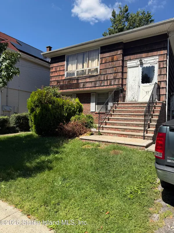 15 Algonkin Street, Staten Island, NY 10312