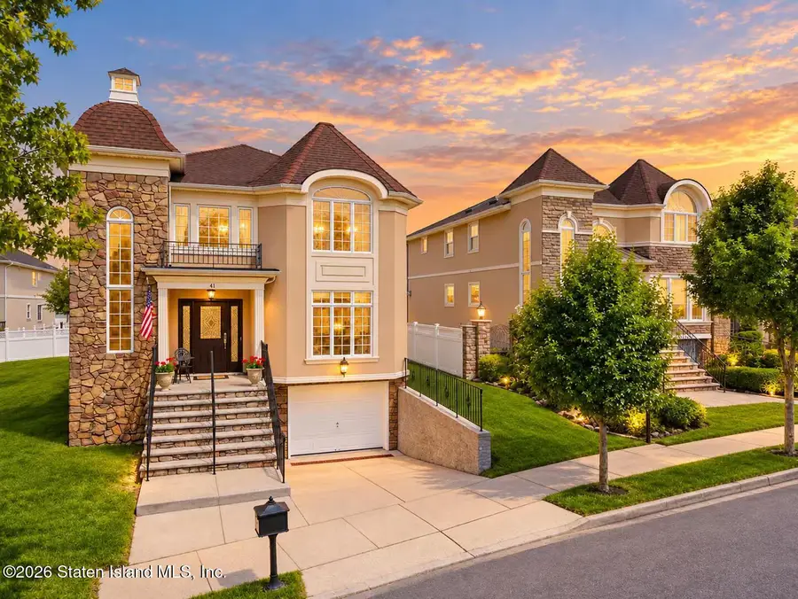 41 Saint Edward Lane, Staten Island, NY 10309 - #2