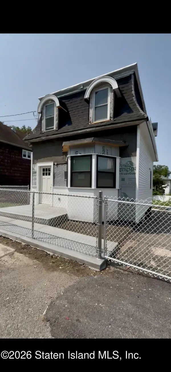 32 West Street, Staten Island, NY 10310