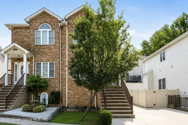25 Moreno Court, Staten Island, NY 10309