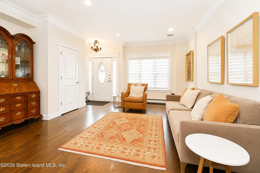 25 Moreno Court, Staten Island, NY 10309 - #3