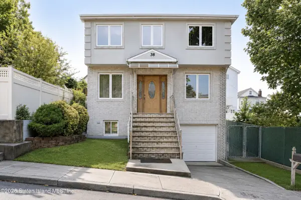 38 Foch Avenue, Staten Island, NY 10305
