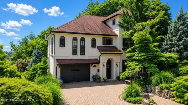 72 Douglas Road, Staten Island, NY 10304