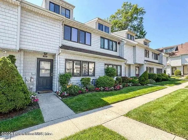 291 Signs Road #D, Staten Island, NY 10314
