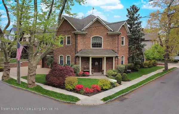 4 Grace Road, Staten Island, NY 10306