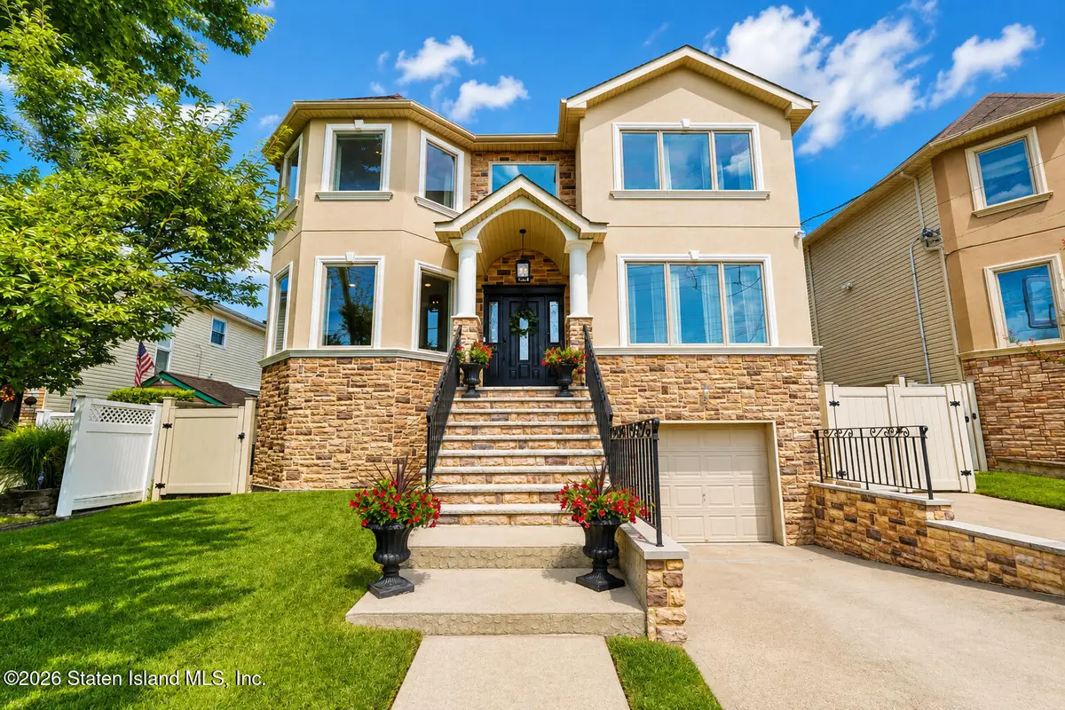 561 Ramona Avenue, Staten Island, NY 10309 - #1
