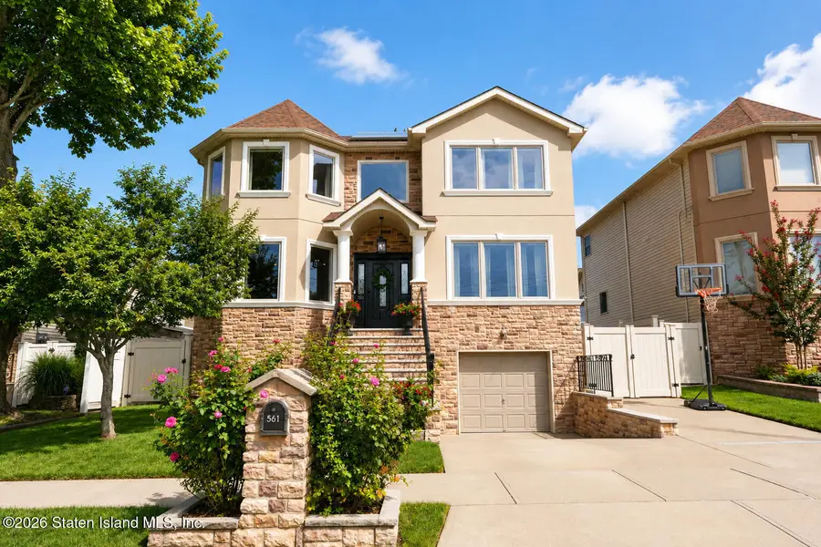 561 Ramona Avenue, Staten Island, NY 10309 - #3