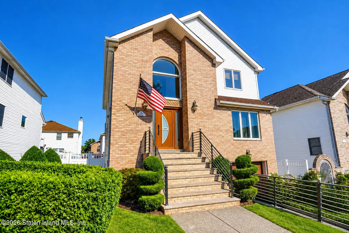 23 Delia Court, Staten Island, NY 10307 - #1