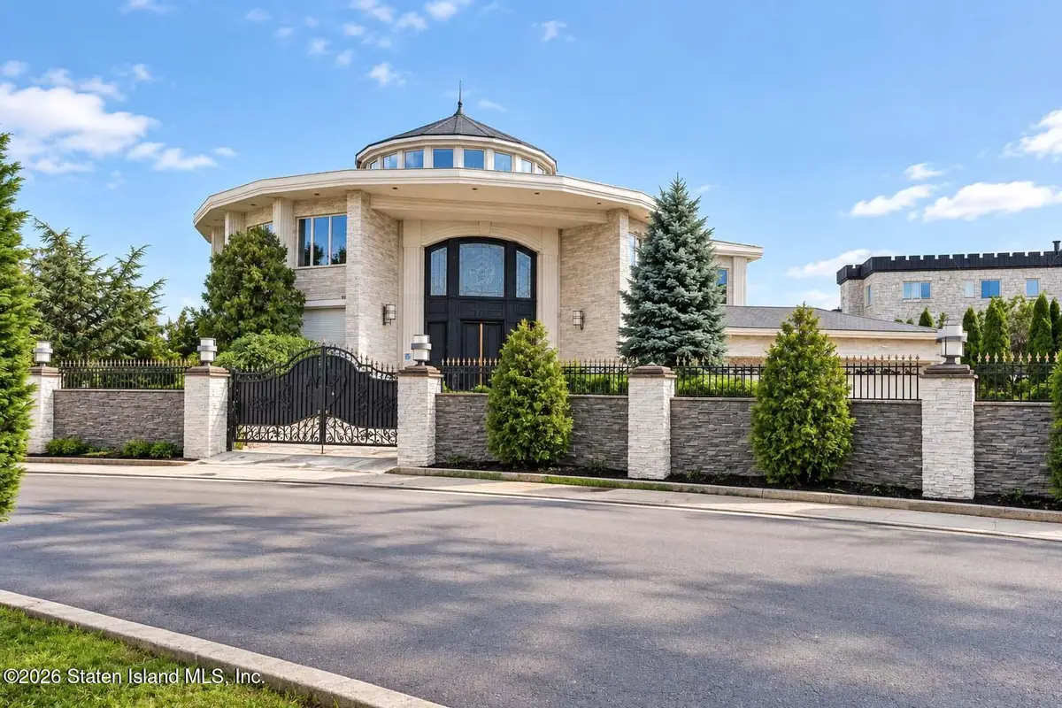 150 Nicolosi Drive, Staten Island, NY 10312 - #1