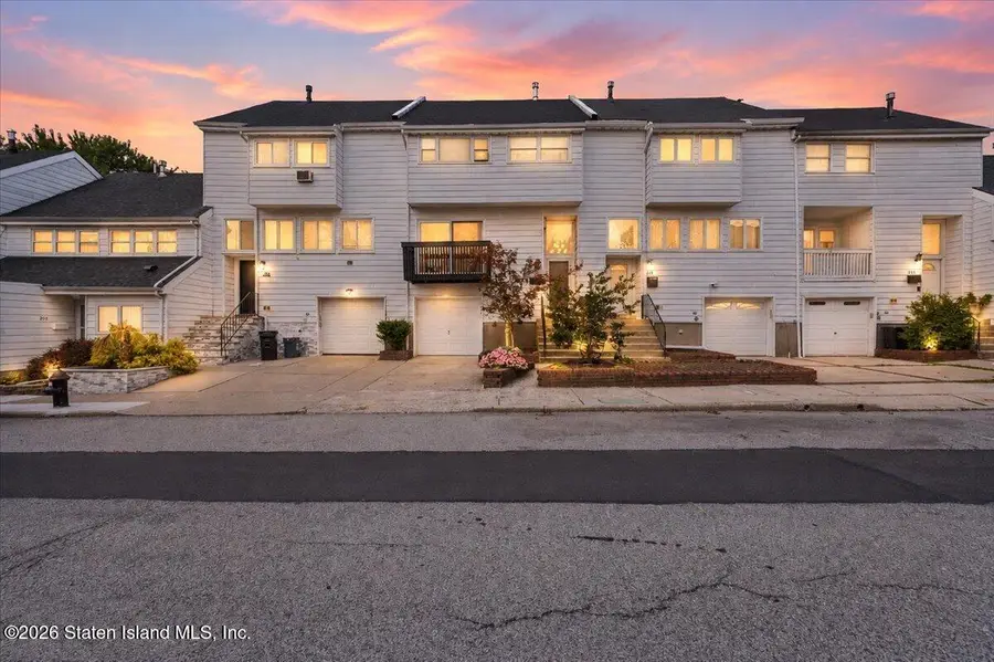 207 Dover Green, Staten Island, NY 10312 - #3