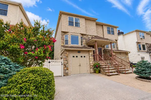 22 Field Street, Staten Island, NY 10314