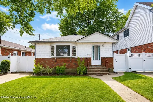 28 Reno Avenue, Staten Island, NY 10306