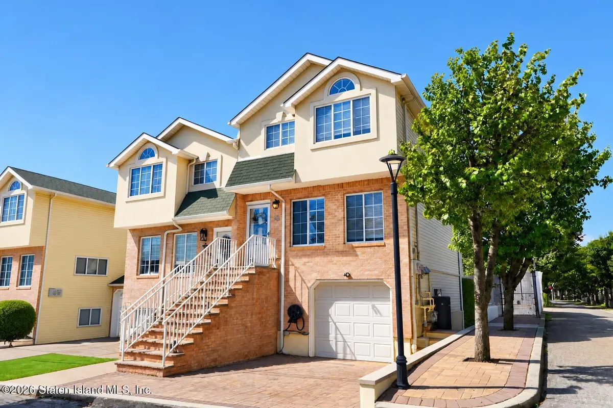 34 Pheasant Lane, Staten Island, NY 10309 - #1