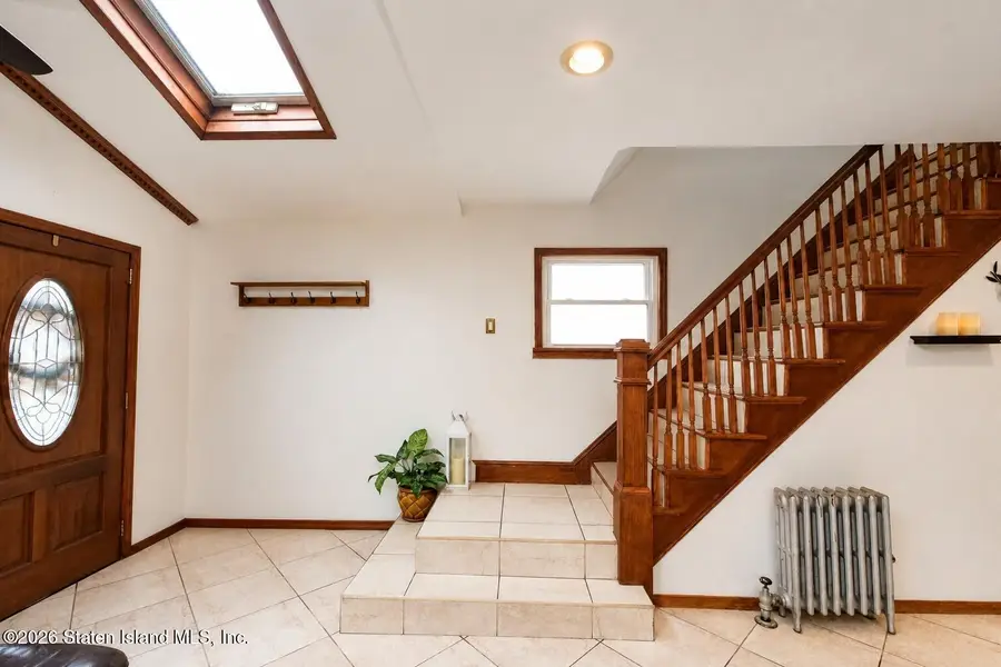 4 Sommers Lane, Staten Island, NY 10314 - #3