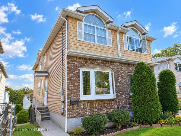 152 Seneca Avenue, Staten Island, NY 10301