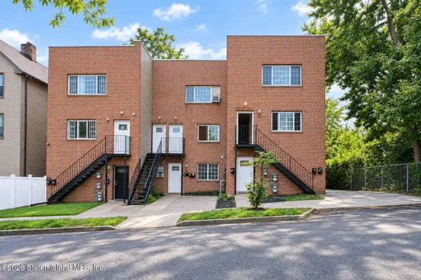 90 Layton Avenue, Staten Island, NY 10301