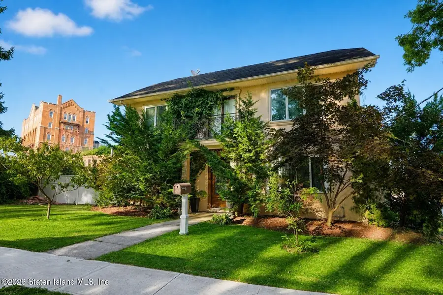 35 Landis Avenue, Staten Island, NY 10305 - #2