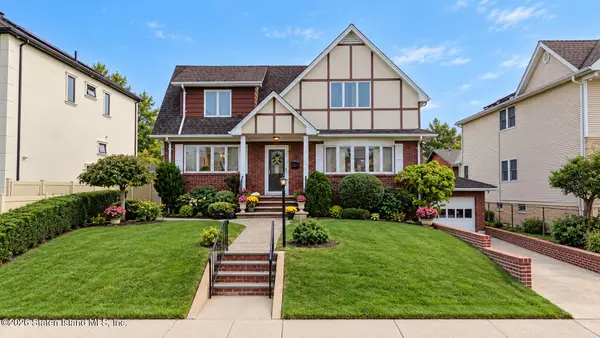 180 Radcliff Road, Staten Island, NY 10305