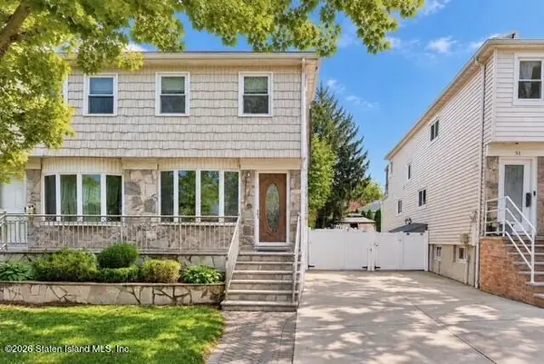 55 Bowling Green Place, Staten Island, NY 10314