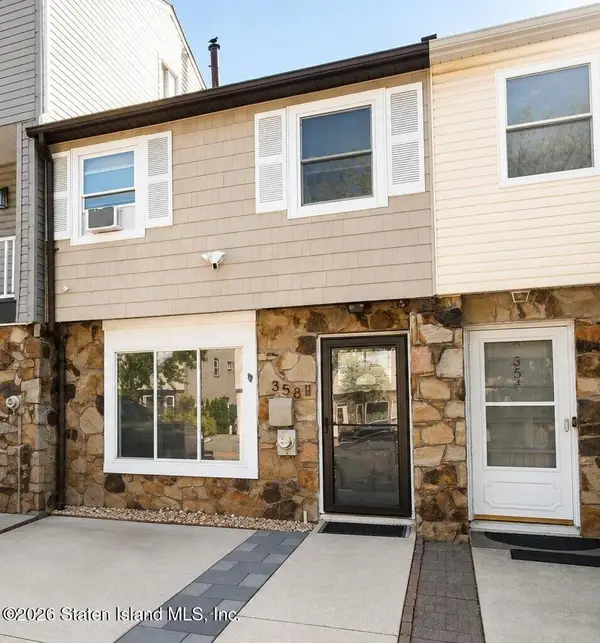 358 Tanglewood Drive, Staten Island, NY 10308