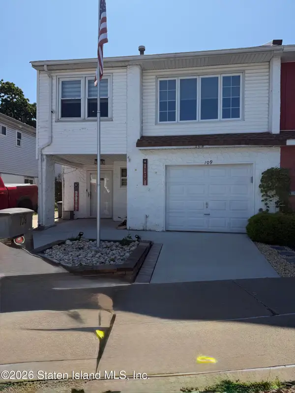 109 Dogwood Drive, Staten Island, NY 10312