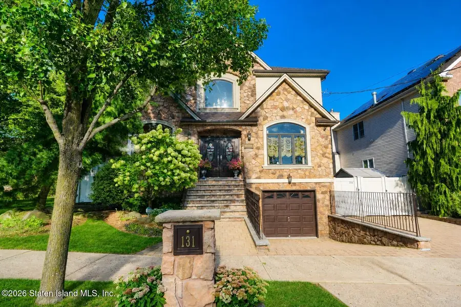 131 S Goff Avenue, Staten Island, NY 10309 - #2