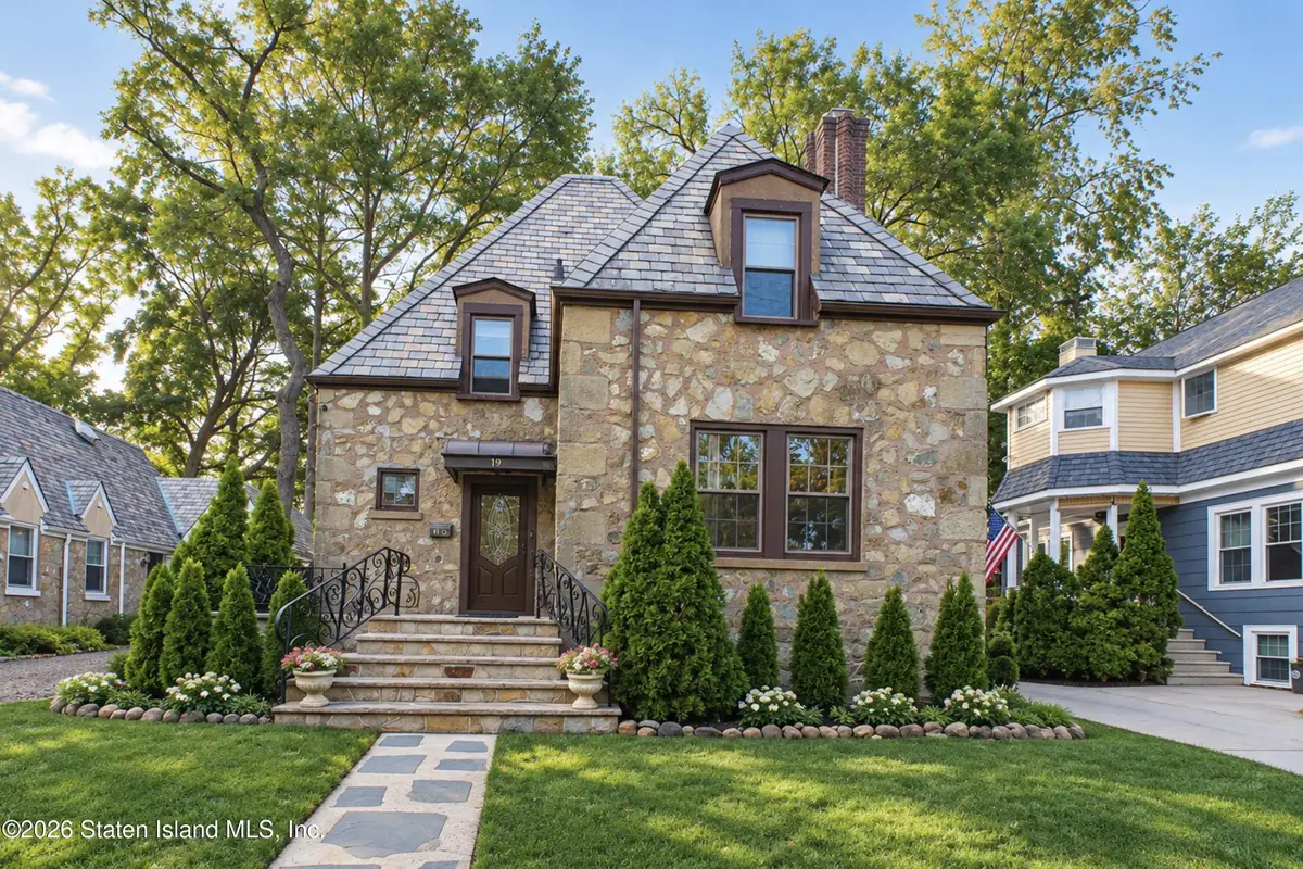 19 Lakeview Terrace, Staten Island, NY 10305 - #1