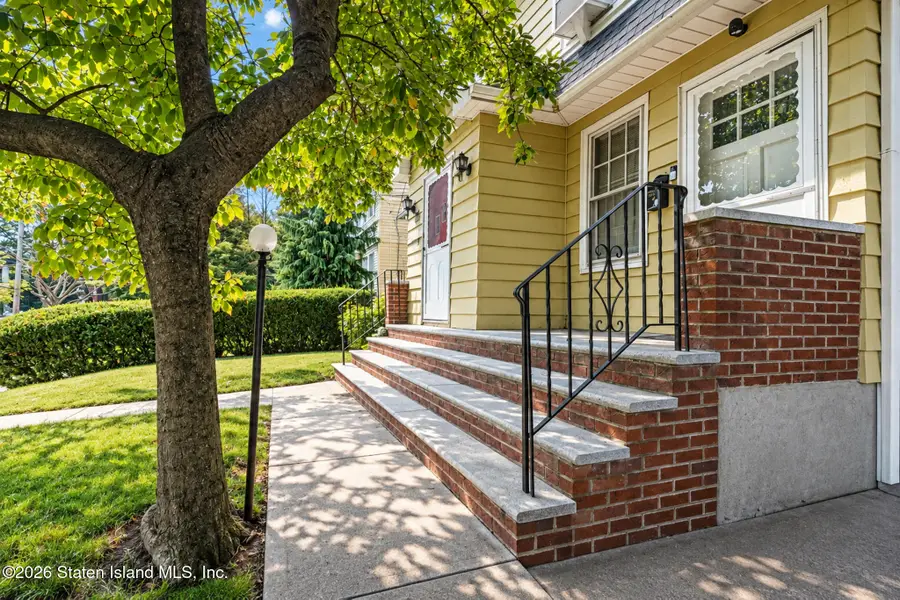 20 Arnprior Street, Staten Island, NY 10302 - #2